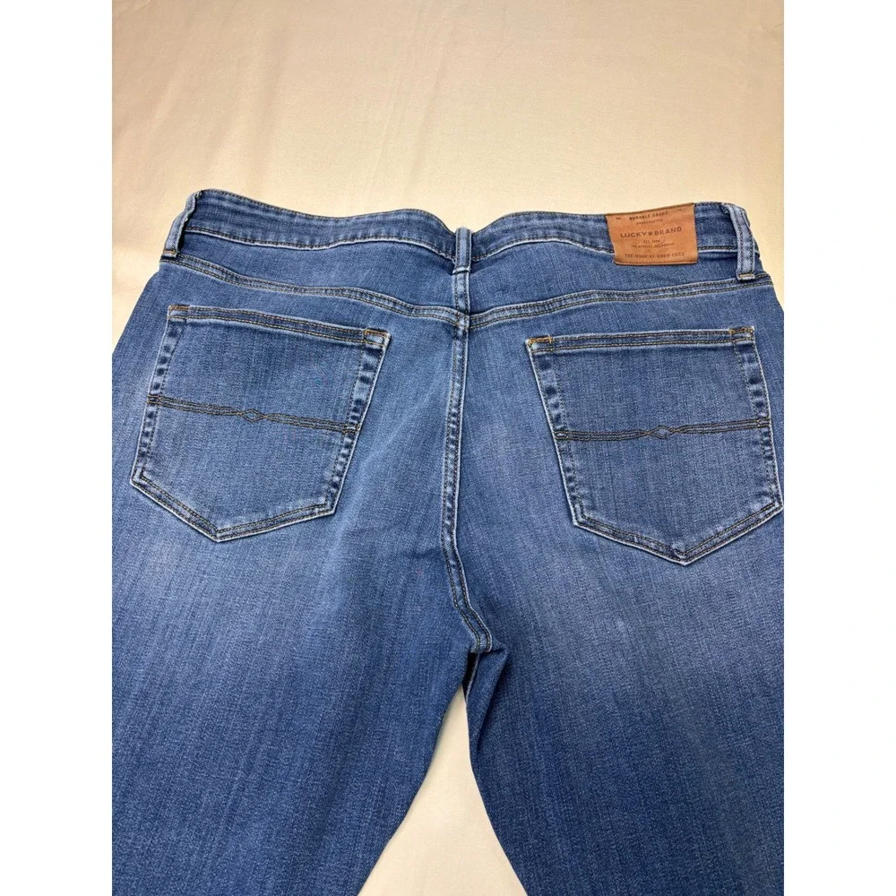 Lucky Brand 121 Slim Mens Blue Denim Jeans 38x30‎ Medium Wash Stretch Coolmax